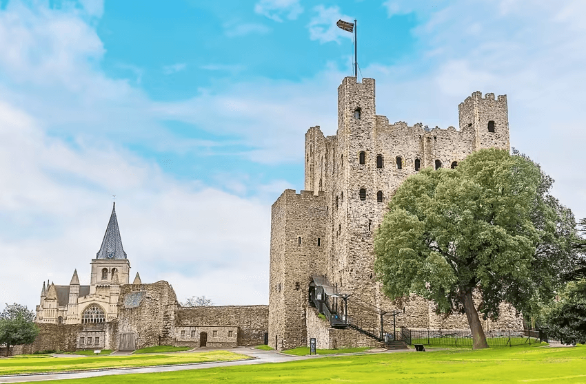 A day in Rochester with the kids: castle, cathedral, riverside